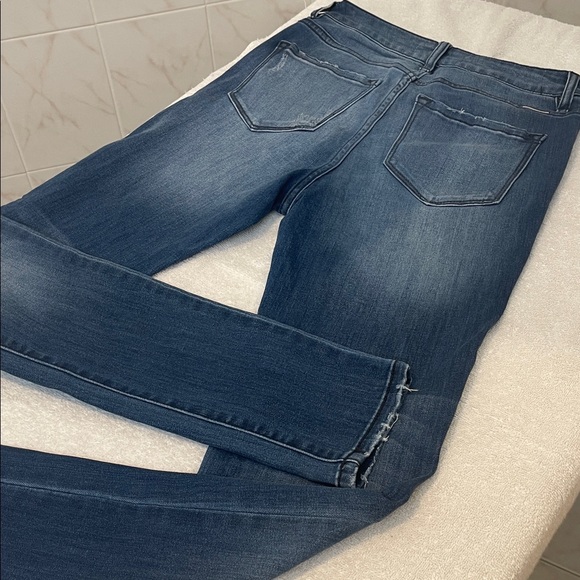 KanCan Button Fly Dark Blue Figure Hugging Elongates Your legs Trendy Size 7 - Picture 6 of 11